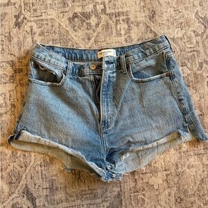 Size 29 Abercrombie & Fitch shorts